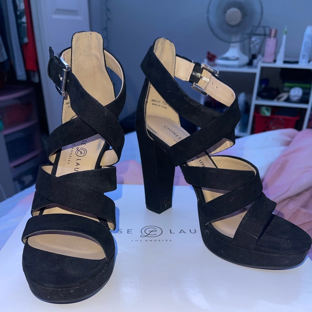The brand is Chinese Laundry. I bought them from DSW ( Designer Shoe Warehouse)